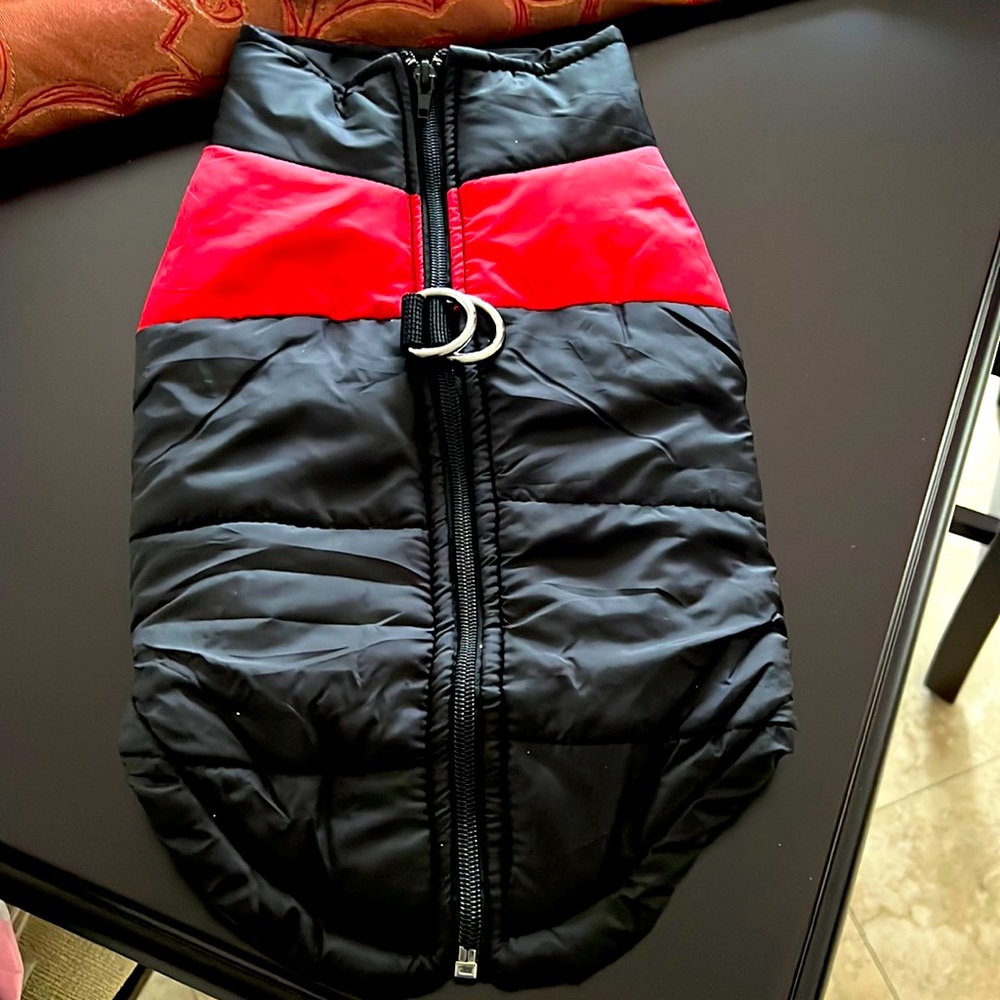 New dog jacket size xl